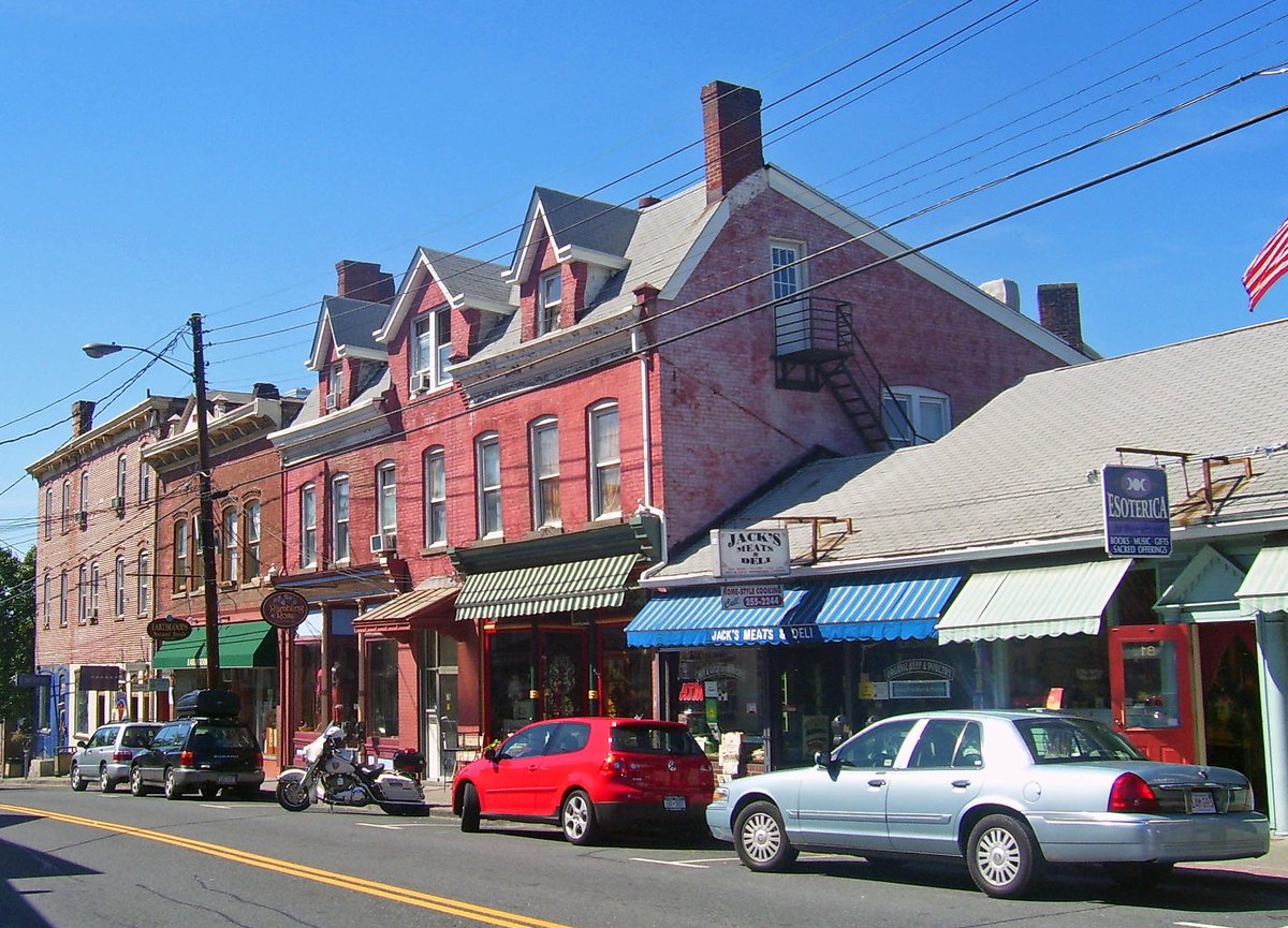 Downtown New Paltz, NY - File:Downtown New Paltz, NY.jpg - Wikimedia Commons